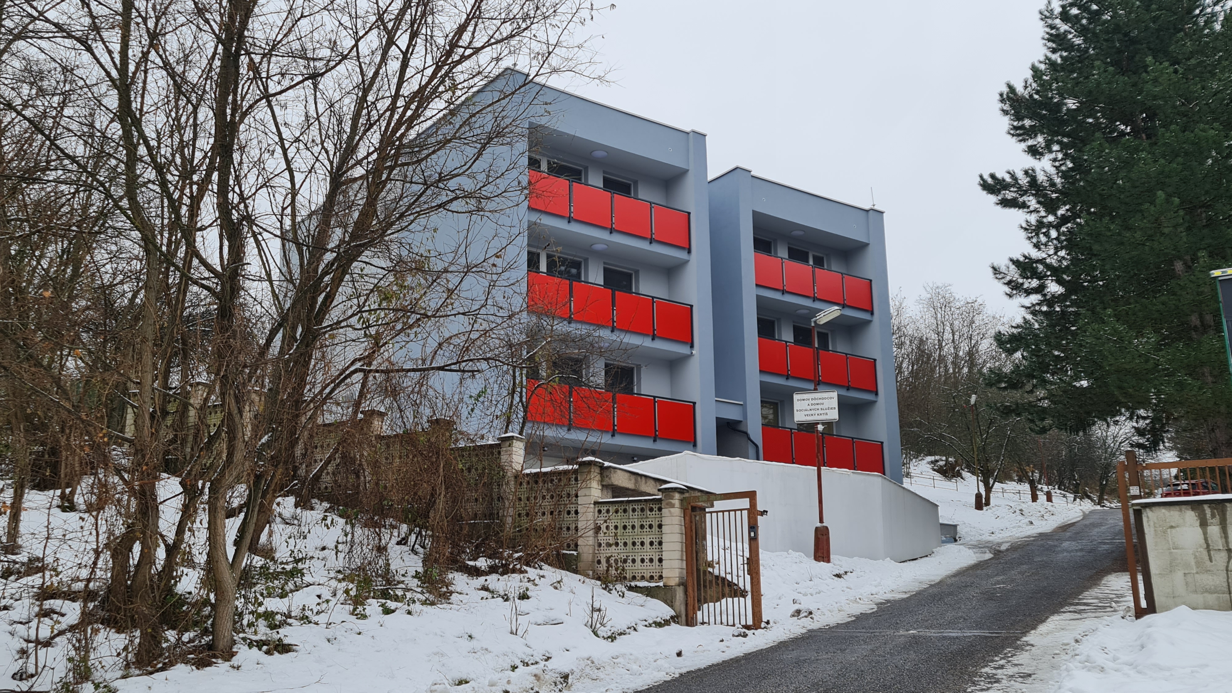 Klienti sociálneho zariadenia vo Veľkom Krtíši majú k dispozícii zrekonštruované priestory