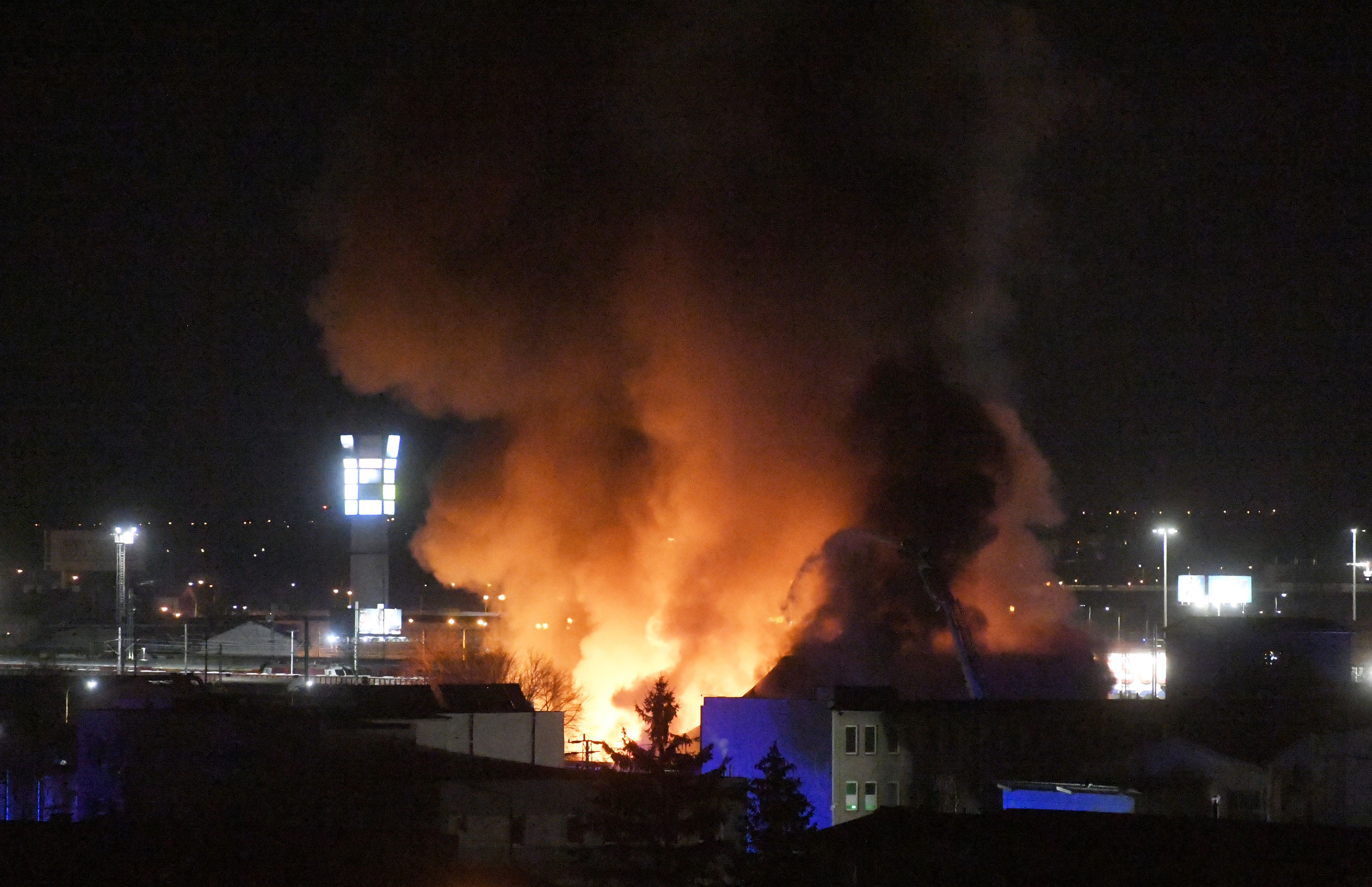 Výbuch v prešovskej spaľovni: Najprv som si myslela, že niekto predčasne slávi Silvestra, uviedla obyvateľka evakuovaného bloku