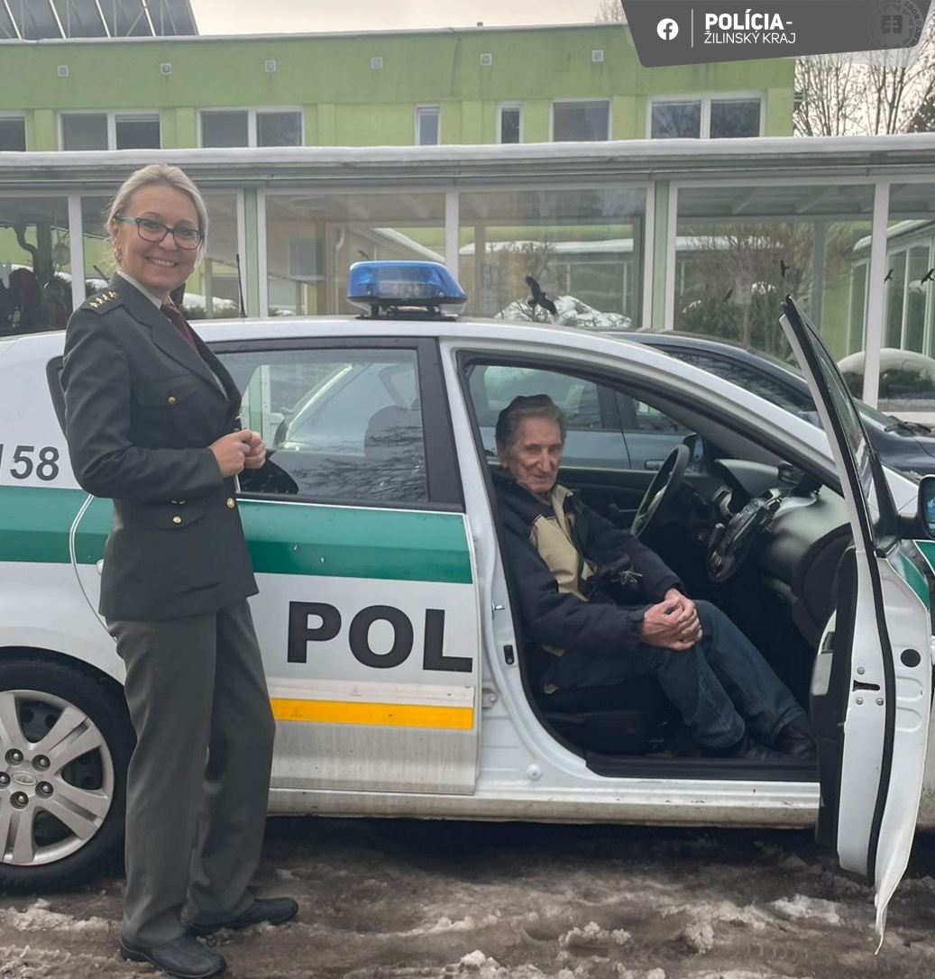 Želania neplní len Ježiško. Policajti urobili radosť 90-ročnému Vladimírovi
