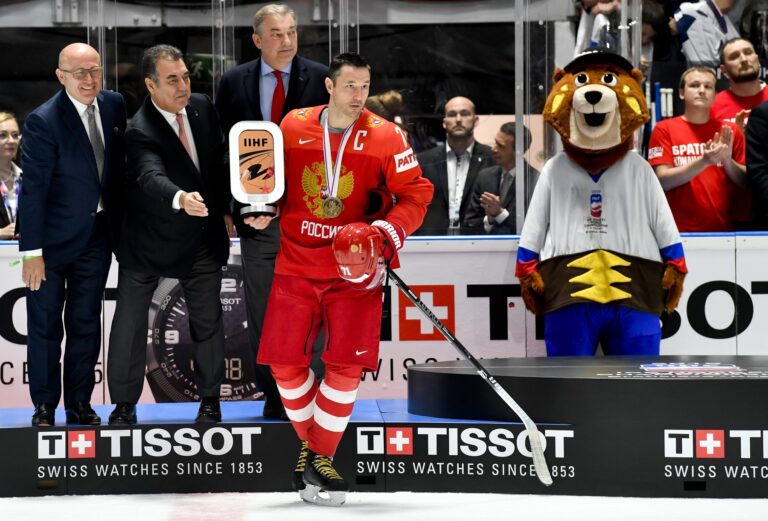 Hokejový veterán Iľja Kovaľčuk sa po takmer troch rokoch vrátil na súťažný ľad