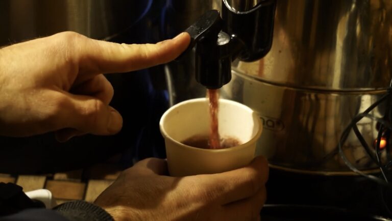 Kúpou vianočného punču pomôžete deťom z rodín v núdzi. Foto: V. Miškovčík 