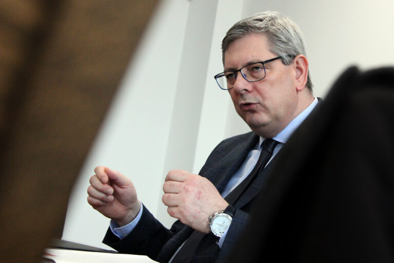 Sudcovia kritizovali aj ministra Suska, rezort medzi nimi zablokoval komunikáciu