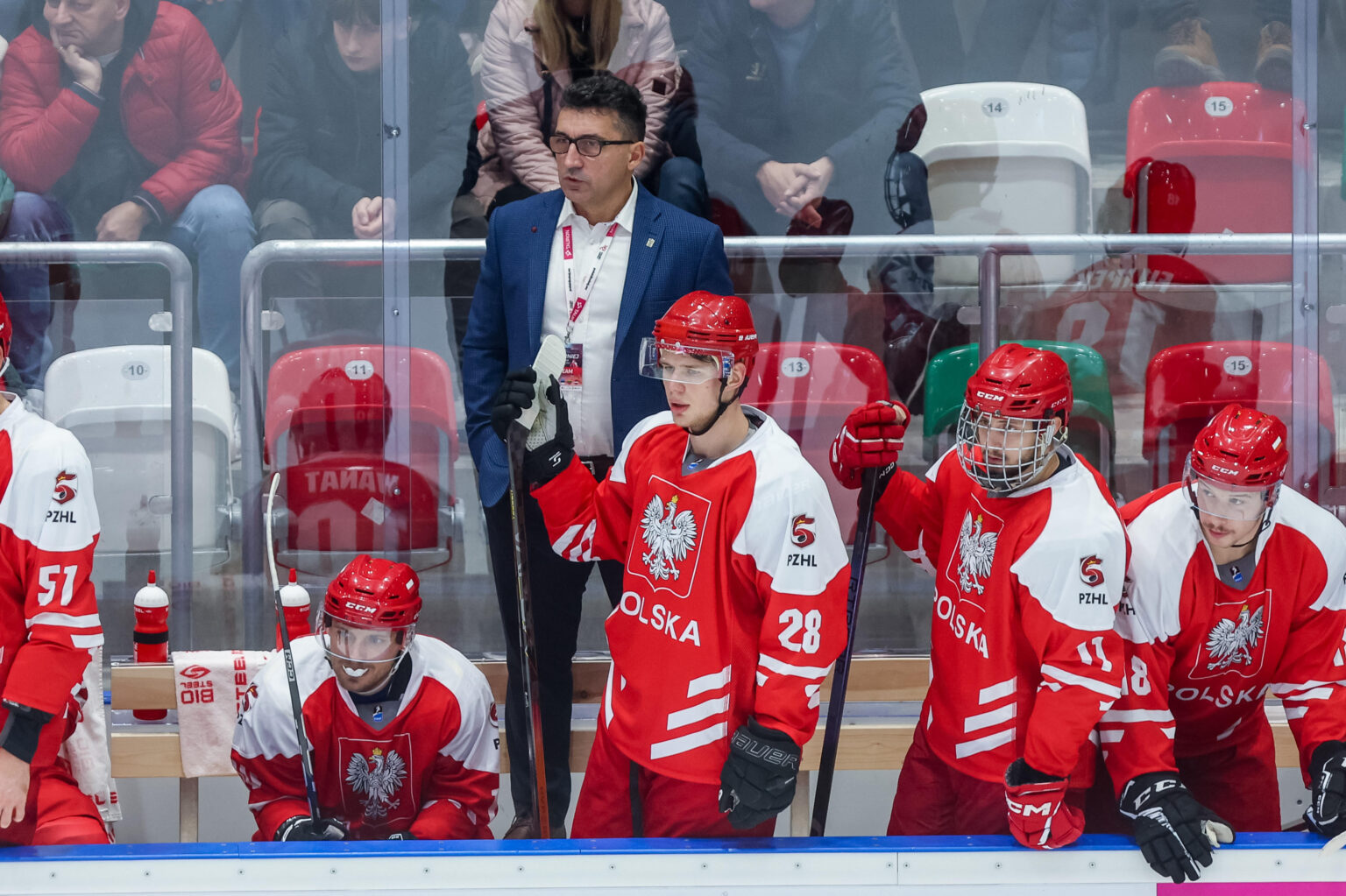 Slovenský tréner reprezentácie Poľska Róbert Kaláber hovorí, že účasť na MS v elitnej kategórii bude pre jeho zverencov vysokou školou. Foto: Poľský hokejový zväz