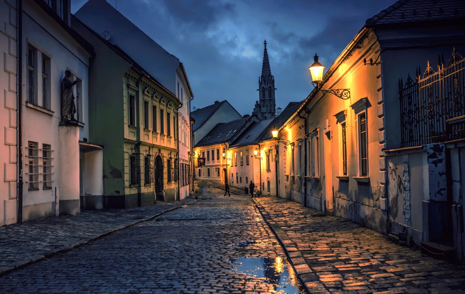 Bratislava má potenciál celoročne hostiť tisícky turistov. Foto: P flog
