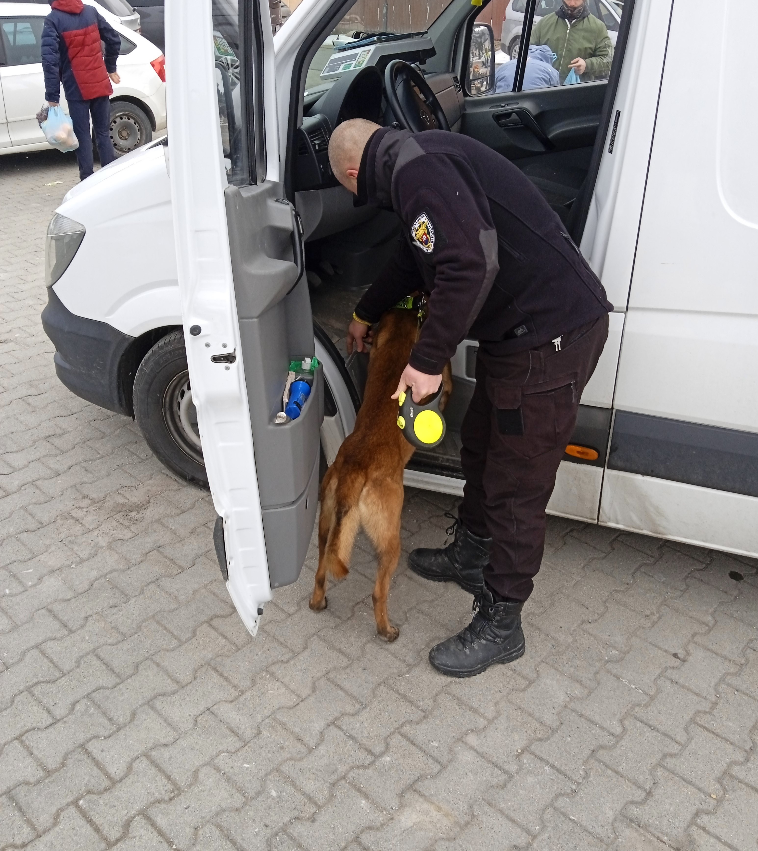 Pašovanie alkoholu či drogy: Slovenskí colníci mali plné ruky práce