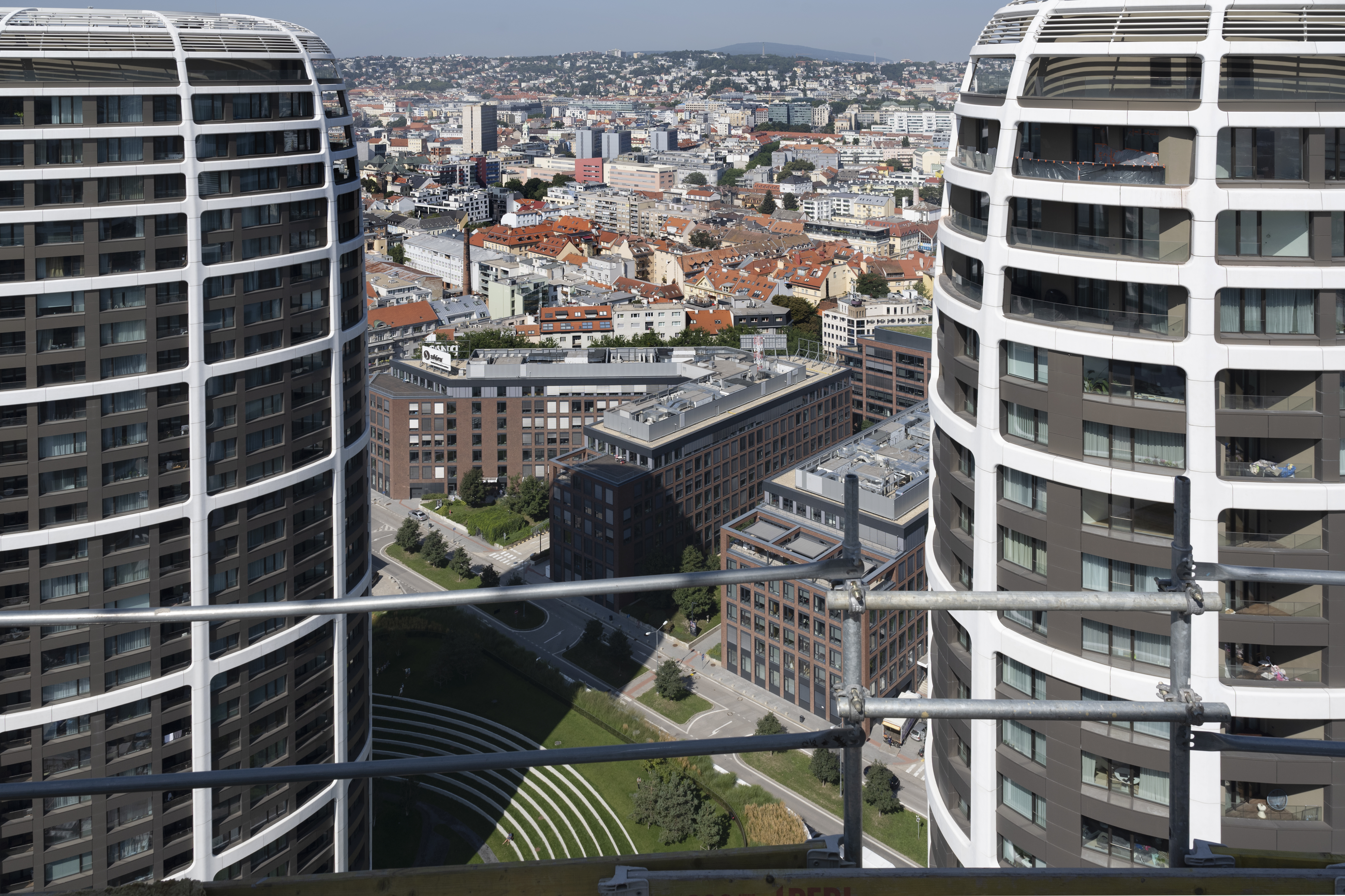 Vlani sa v Bratislave predalo v novostavbách len necelých 800 bytov