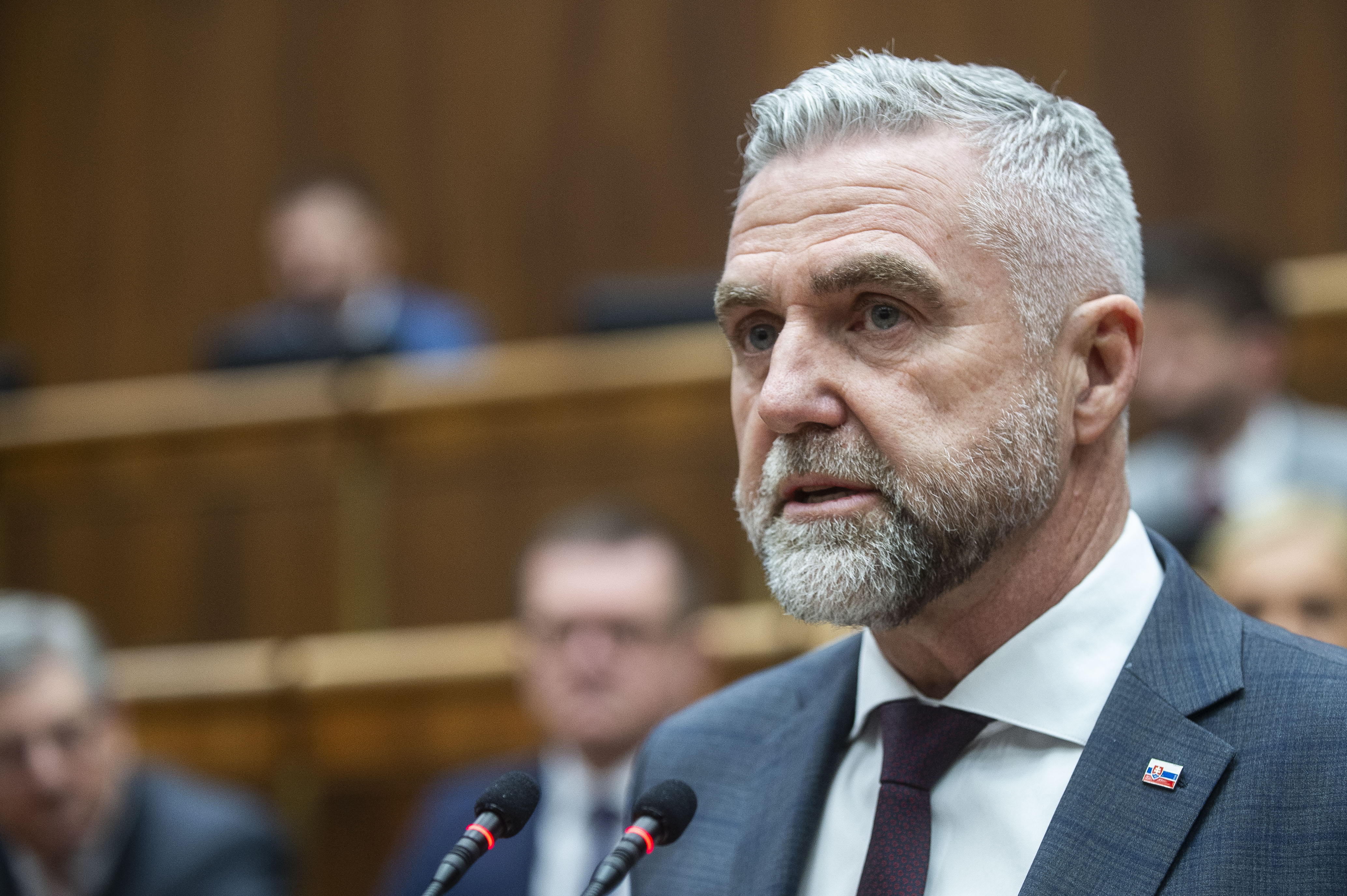 Gašpar zo Smeru narazil. Paragraf o zahraničnom vplyve vo voľbách sa zrejme zmení