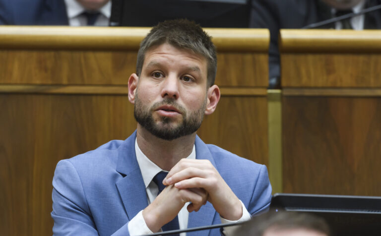 Šimečka: Posledným impulzom na odvolávanie ministra Suska je prepustenie Dušana Kováčika