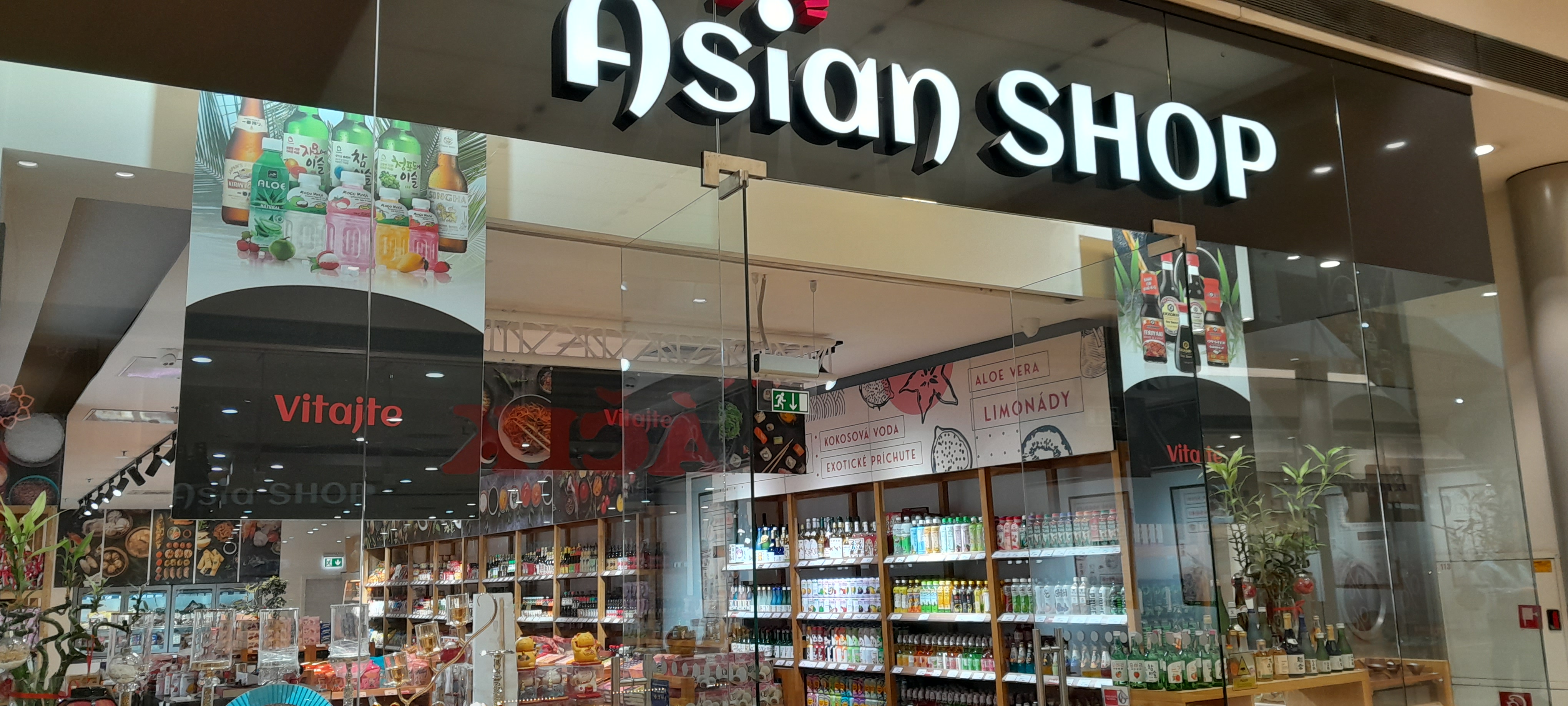 Varíte si radi cudzokrajné jedlá? V týchto lokalitách Bratislavy si do nich kúpite originálne potraviny