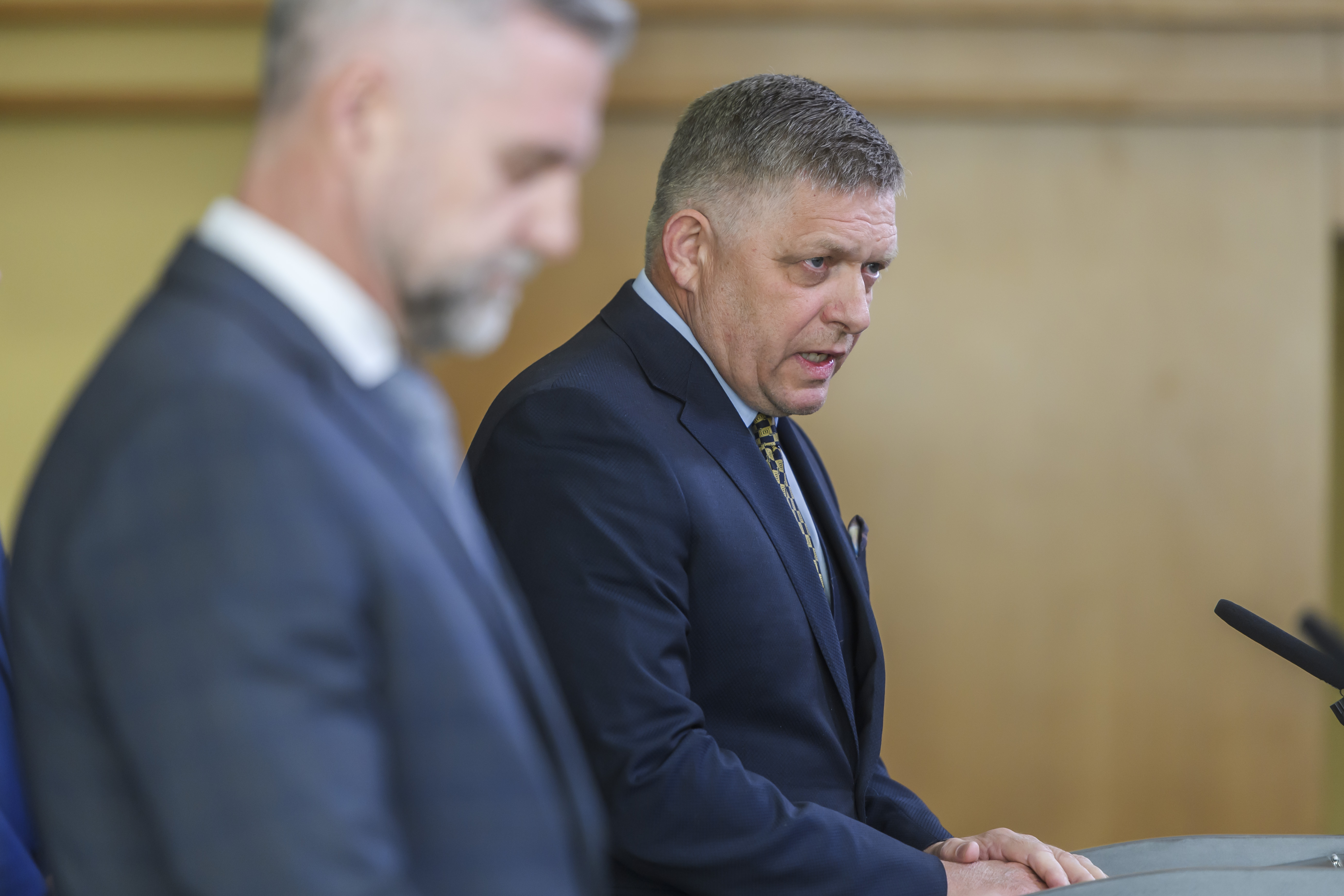 Fico viní Fiačana z úniku rozhodnutia o trestnej novele. Vyzval ho na odchod