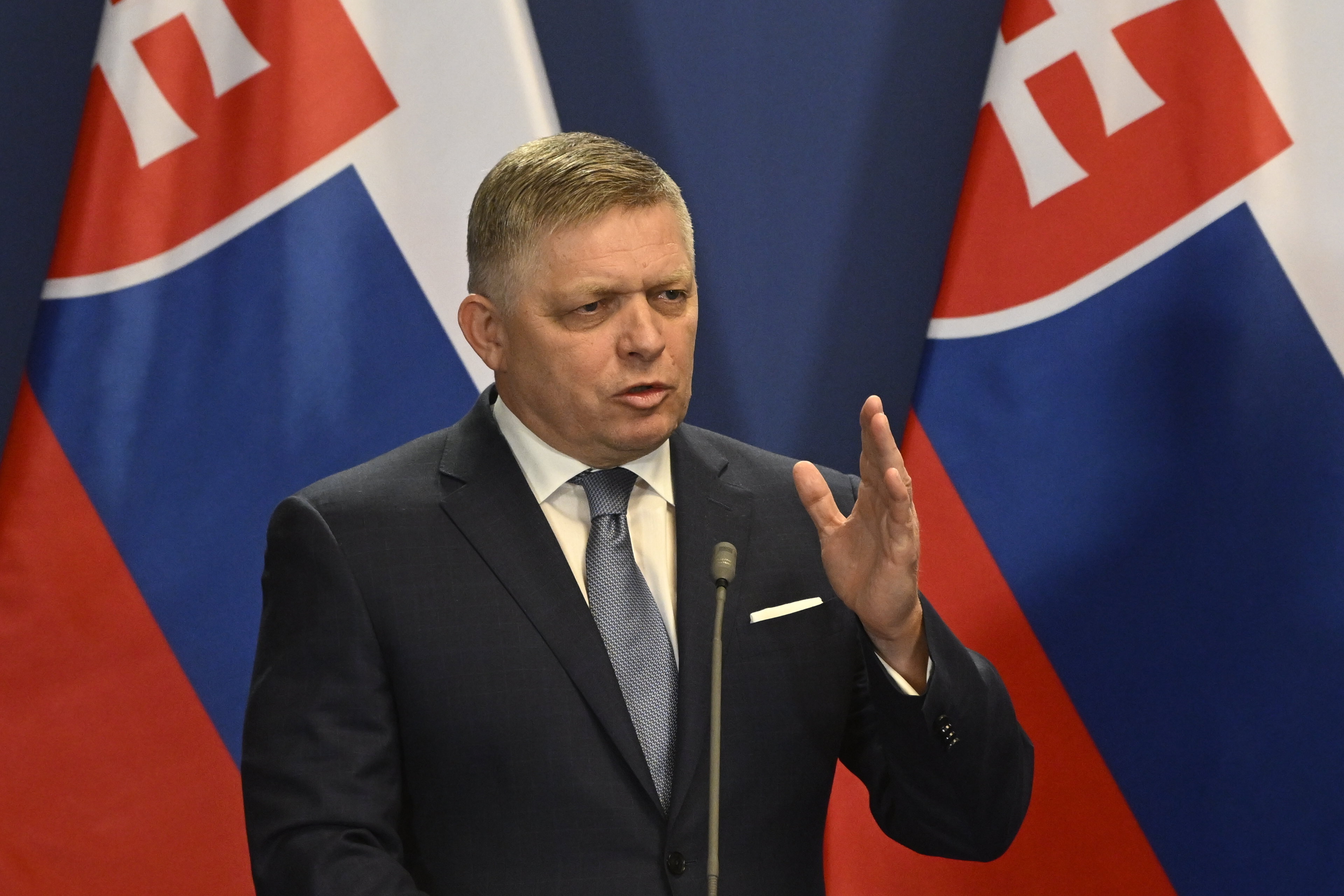 Robert Fico je proti členstvu Ukrajiny v NATO, povie to aj ukrajinskému premiérovi