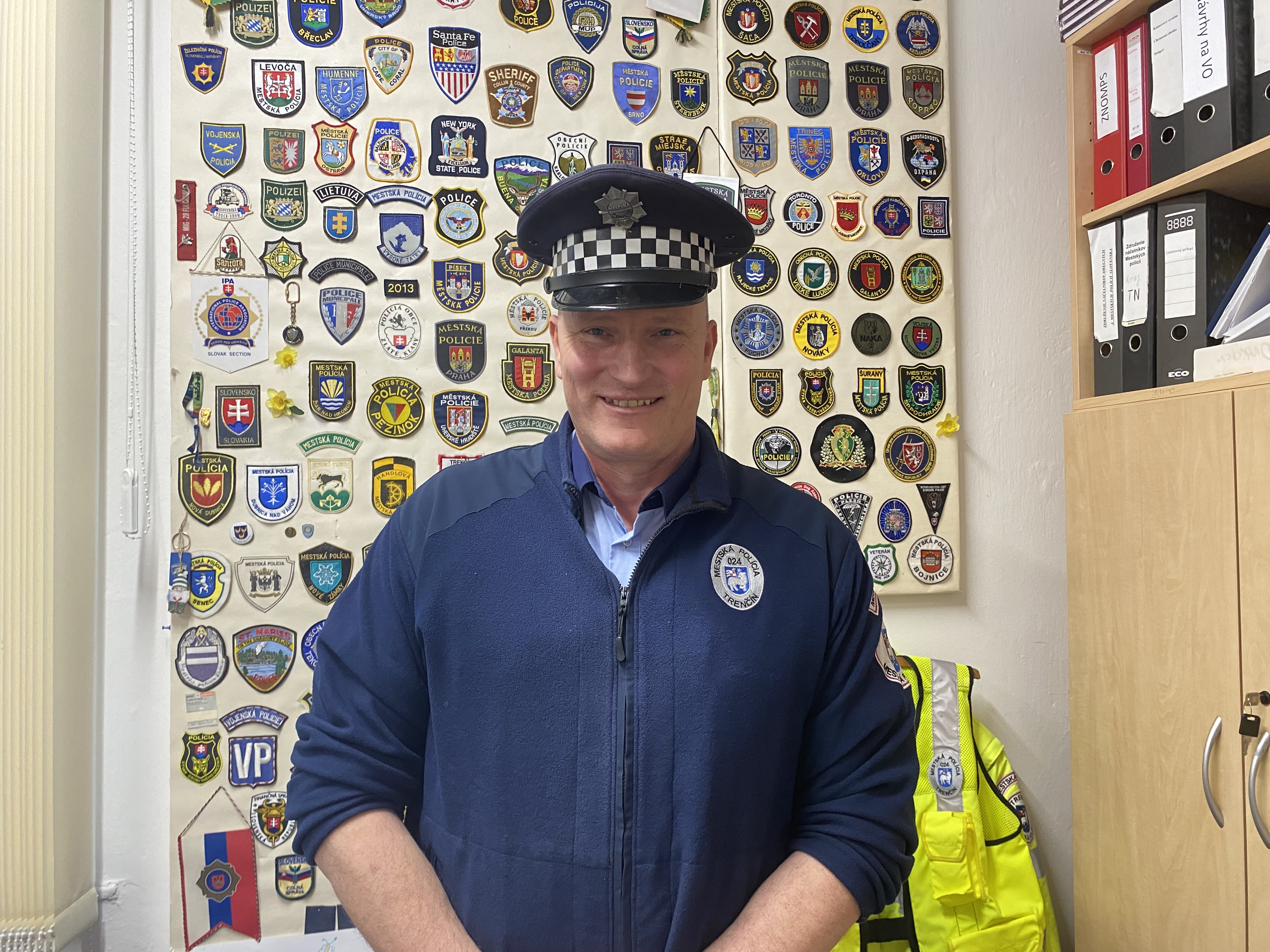 Trenčín očami mestského policajta: o doprave, dnešnej mládeži i vtipných historkách