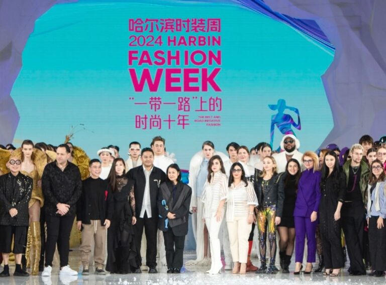 Foto: Módna návrhárka Ida Sándor predstavila nadčasové modely na Harbin Fashion Week 2024 v Číne