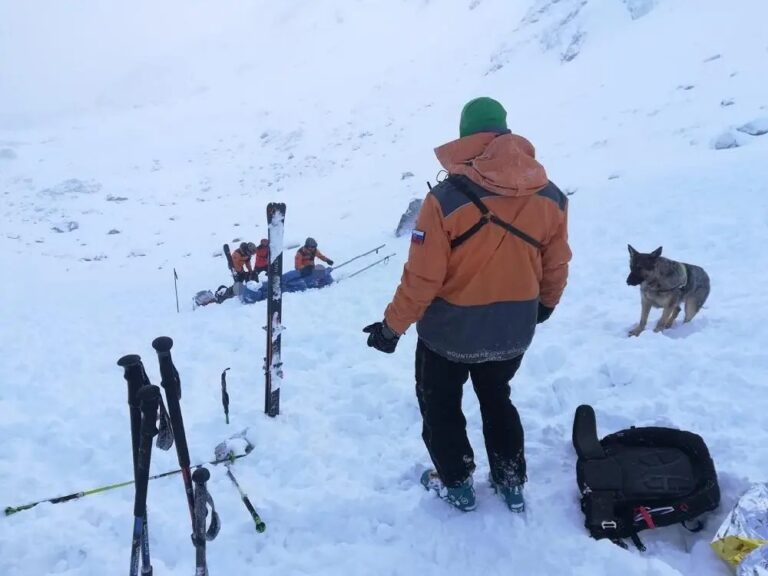 Záchranári varujú: V Nízkych Tatrách vyhlásili tretí stupeň lavínového nebezpečenstva