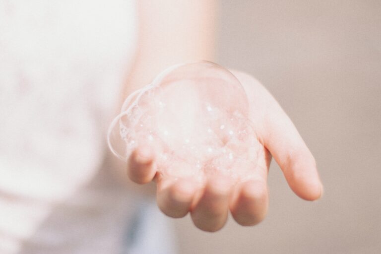 Pozor na nebezpečnú kozmetiku. Ilustračná fotografia: Unsplash