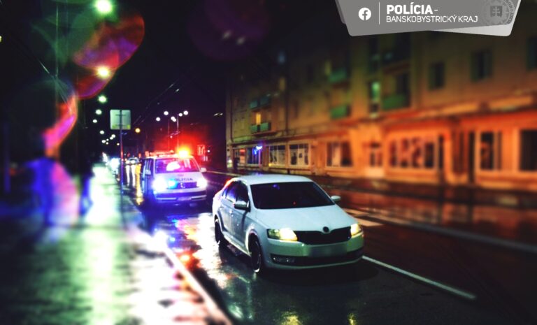 Banská Bystrica: Vodič zarazil na priechode pre chodcov muža a dve deti