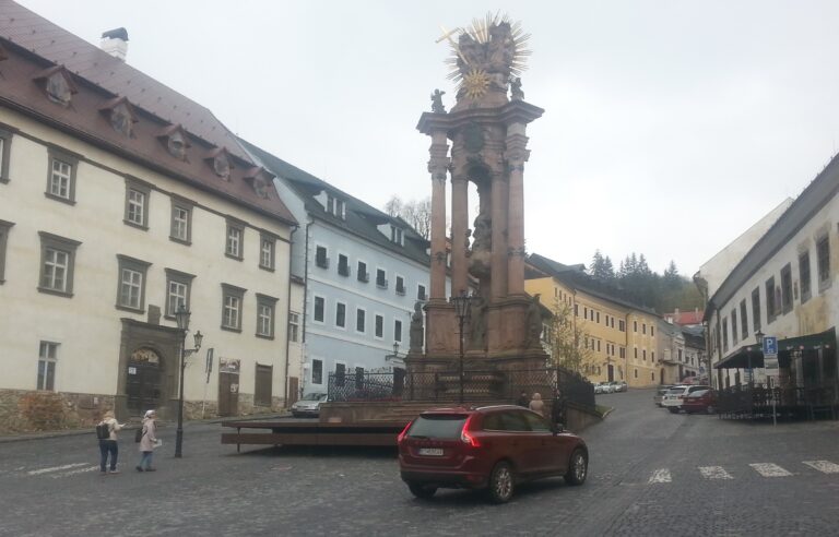 Banská Štiavnica: Parkovanie v historickom meste bude drahšie