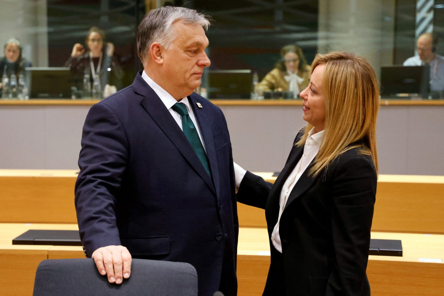 Viktor Orbán a Giorgia Meloniová. Foto: Profimedia.sk
