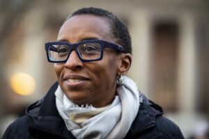 Čo predchádzalo pádu rektorky Harvardu