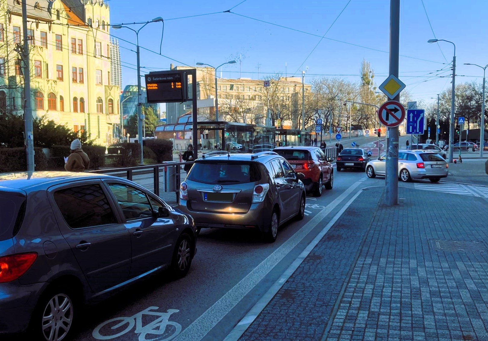 Magistrát spustil semafor na Šafárikovom námestí napriek nesúhlasu krajského dopravného inšpektorátu