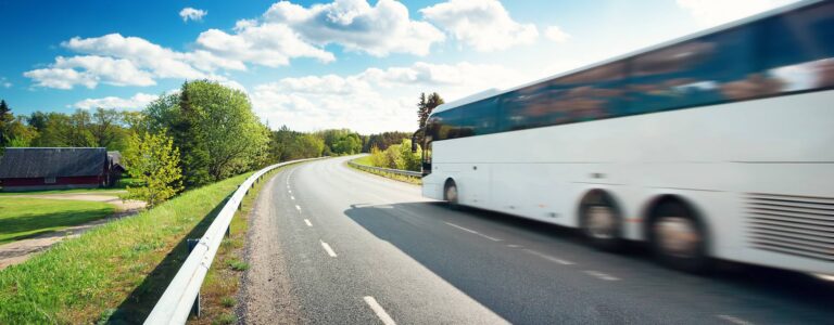 Obciam na východe Slovenska zrušili autobusové spoje. „Nemáme sa ako dostať do práce a z práce,