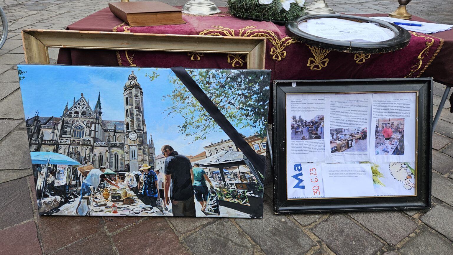 Namiesto burzy bol pri Urbanovej veži len „rozlúčkový“ stolík. Foto: Boris Macko