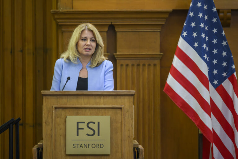 Prezidentka mala pozitívny test na COVID-19, zrušila svoj program v Pittsburghu