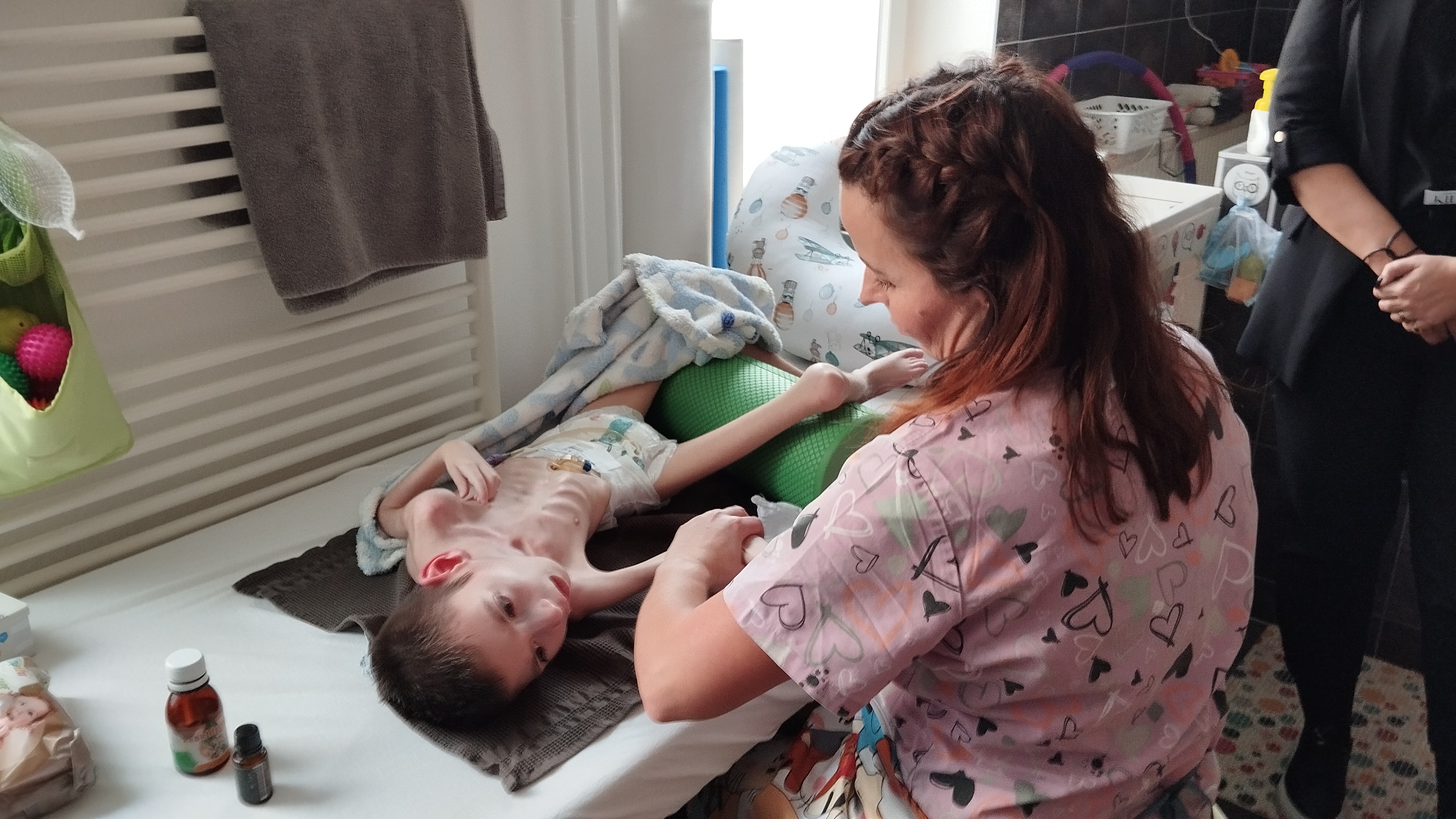 Erik Tomáš tvrdí, že špeciálne veci si žiadajú špeciálne zmeny zákonov. Na ťažko postihnuté deti vraj dá štát viac peňazí