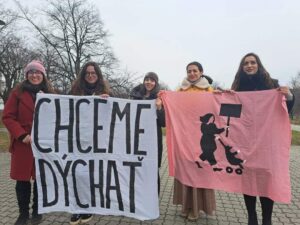 Nemeckí ekologickí extrémisti pomáhajú bratislavským aktivistom zavádzať a strašiť ľudí