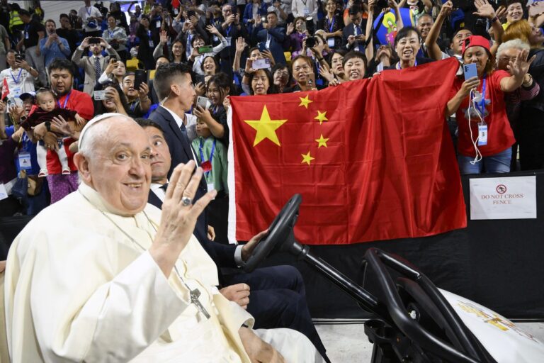 Traja prorežimoví biskupi za týždeň. Kam vedie cirkev v Číne dohoda pápeža Františka s komunistickým režimom