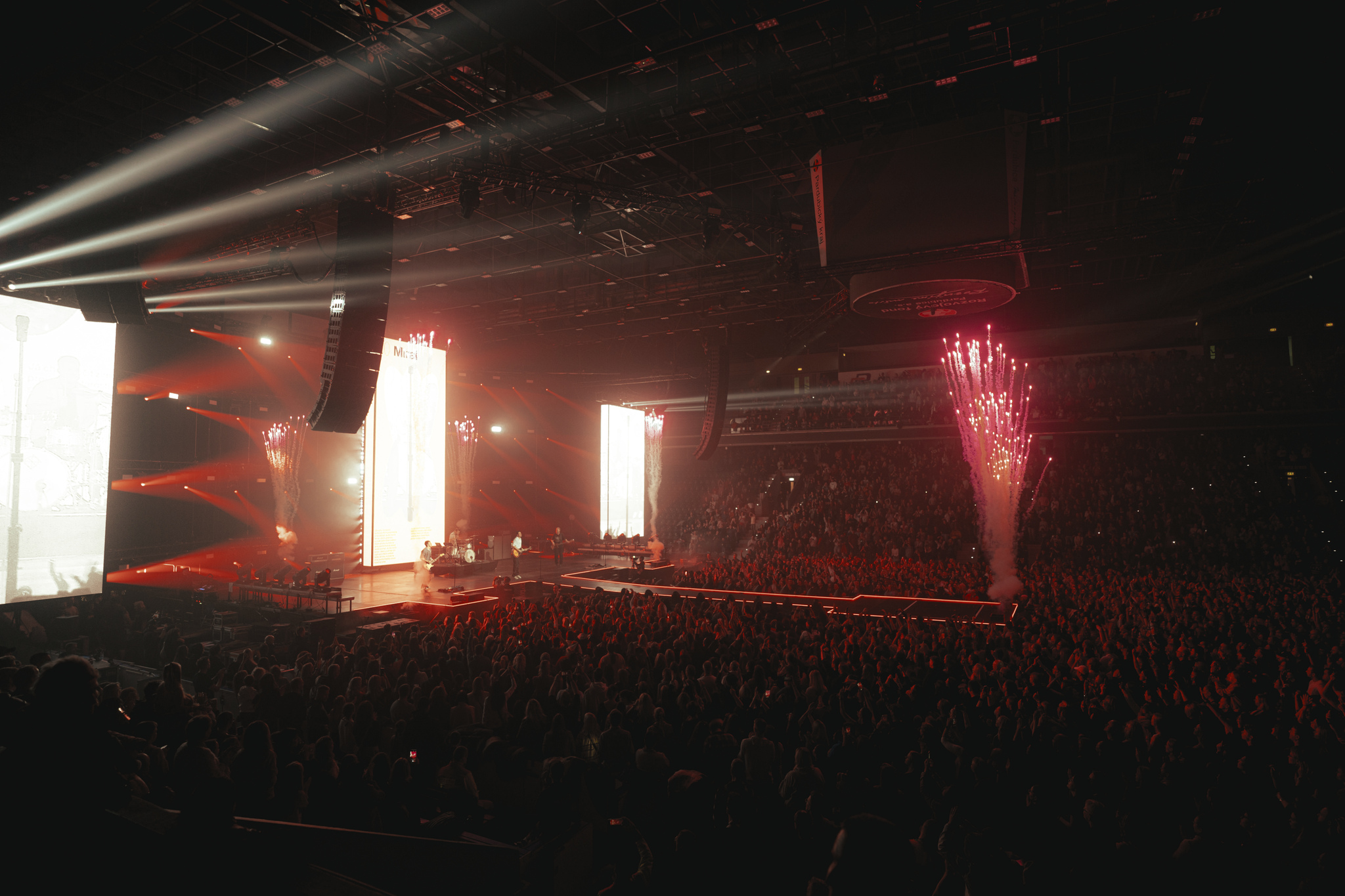 Najpopulárnejšia česká kapela mieri na Slovensko. Prinesie novú šou aj prekvapenie