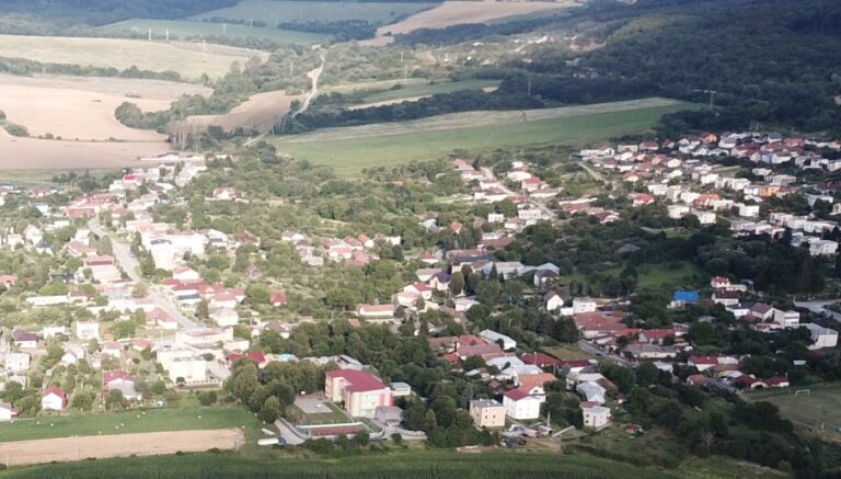 Streľba v obci pri Košiciach si vyžiadala dve obete: Polícia potvrdila nález zbrane