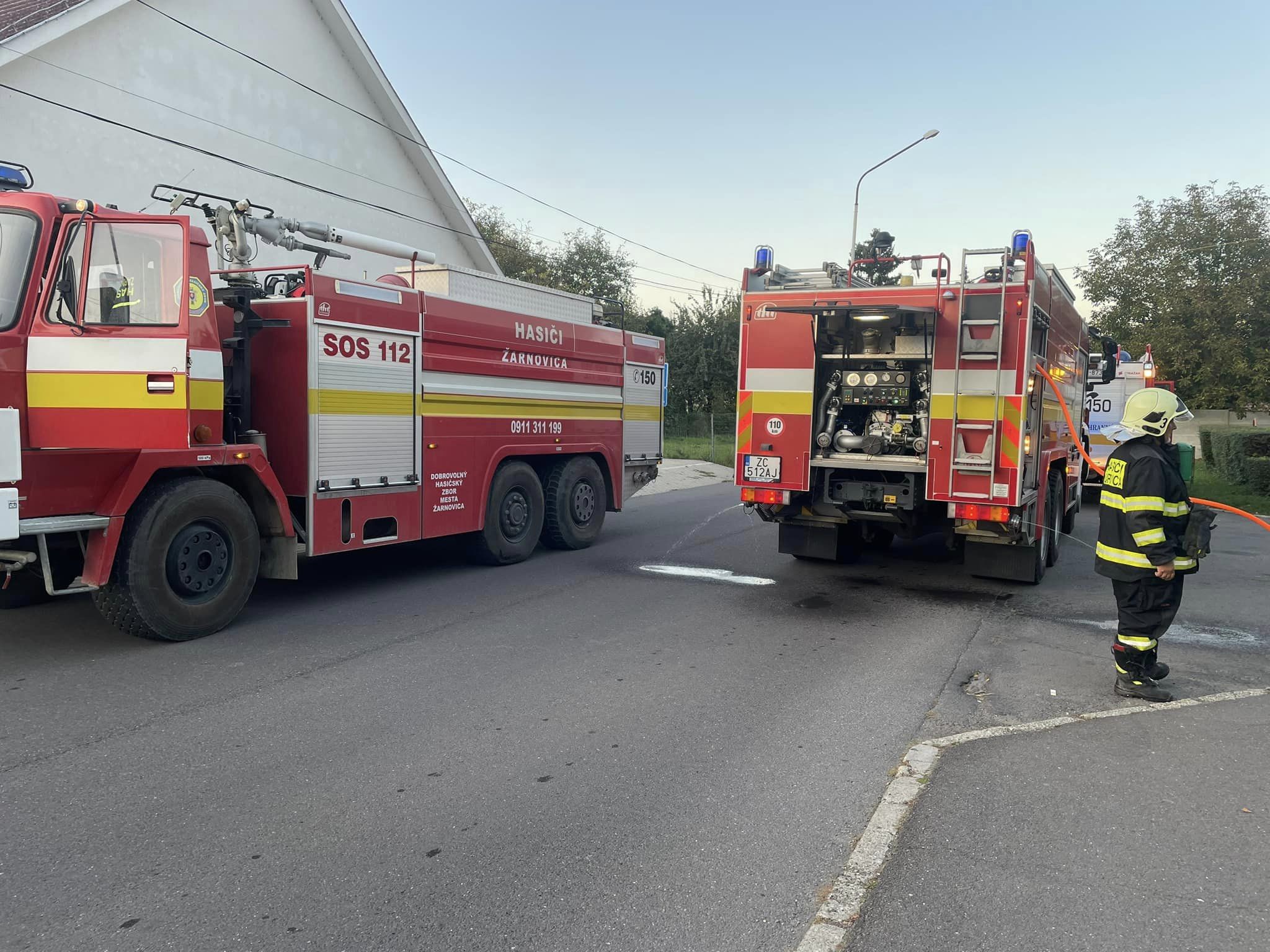 Žarnovica: Hasiči zasahovali pri požiari nakladača v miestnej elektrárni