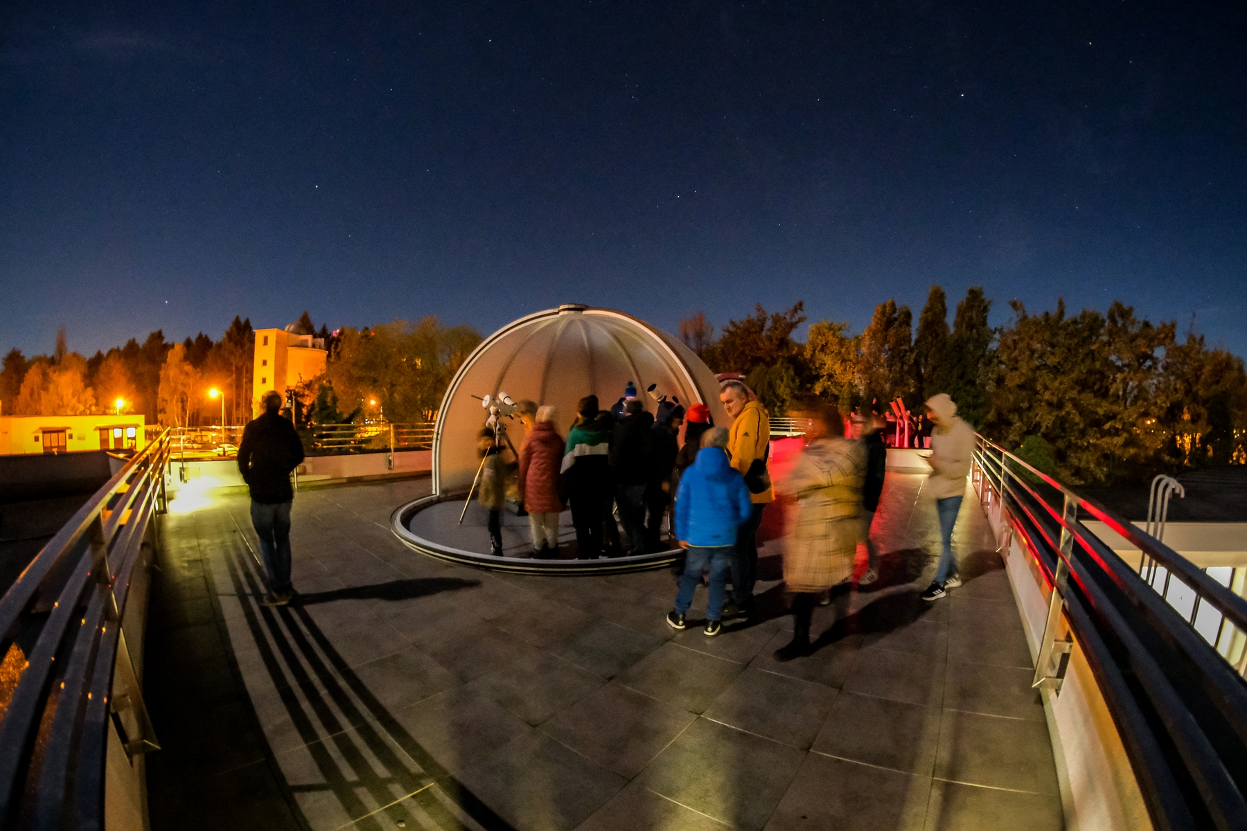 Nevídaný úspech krajských hvezdární. Prešovčanov s deťmi láka vesmír čoraz viac