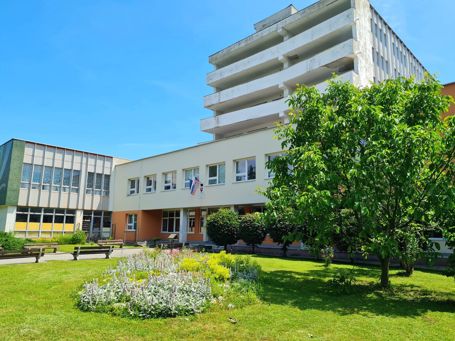 Budúcnosť Strednej školy polytechnickej v Liptovskom Mikuláši je v ohrození už takmer rok. Škola zatiaľ optimalizačným snahám odoláva. Foto: Mesto LM