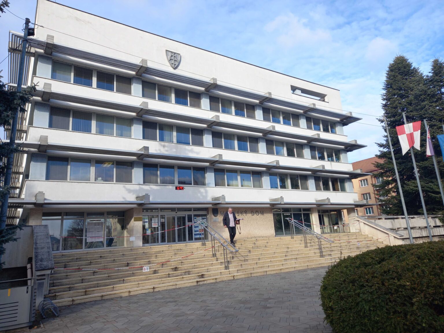 Zvolen chce znížiť náklady na vykurovanie budovy mestského úradu. Foto: Mário Kaprálik