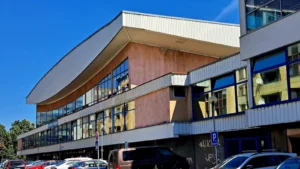 Plaváreň Pasienky prechádza rekonštrukciou. Prvých plavcov privíta neskôr, ako sa predpokladalo