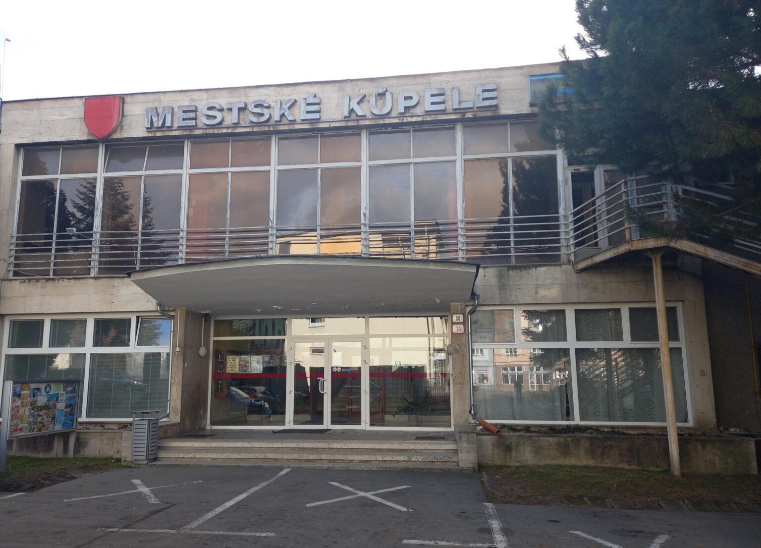 Starú plaváreň vo Zvolene definitívne uzatvoria na konci júna. Foto: Mário Kaprálik