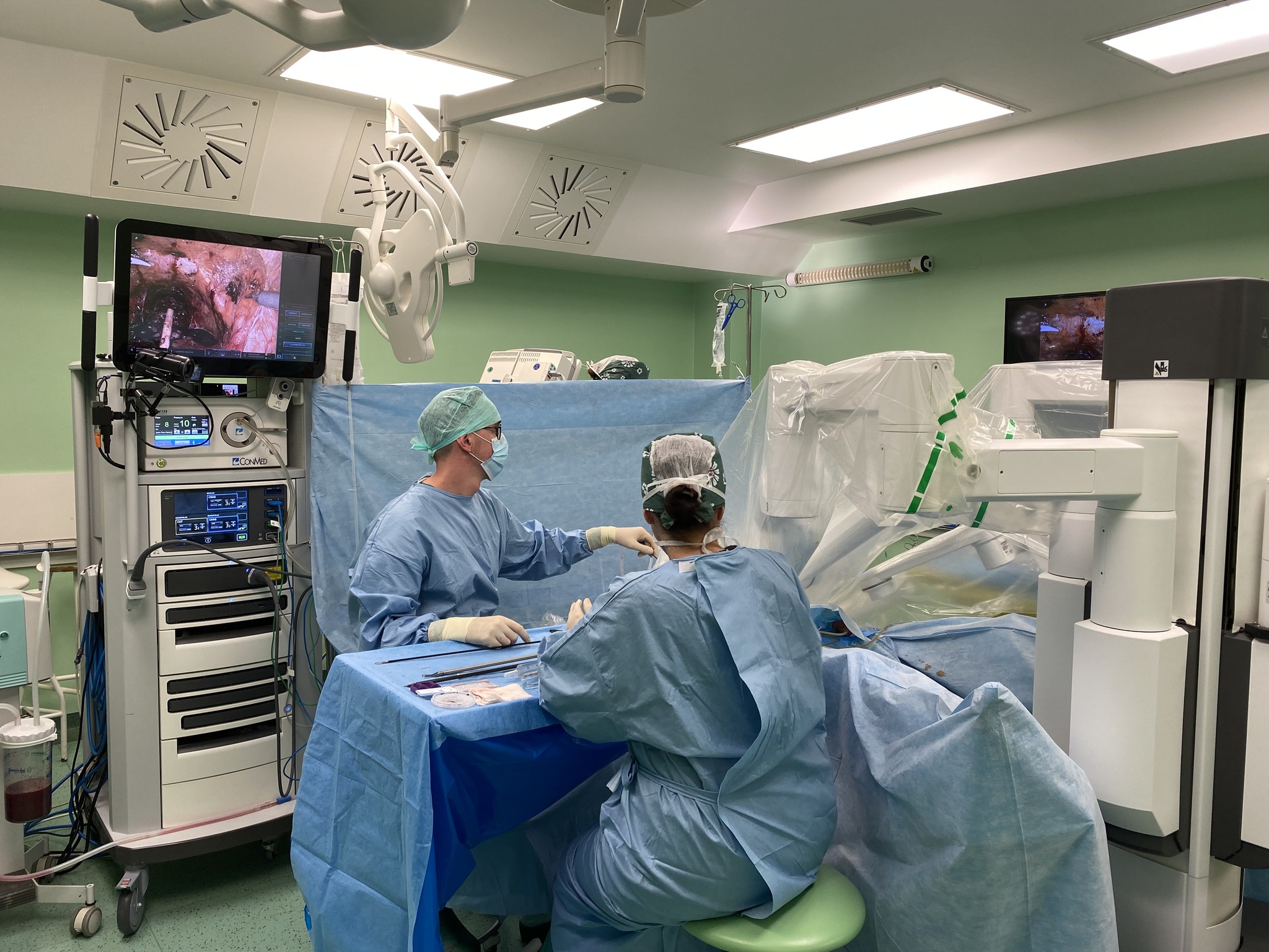 V Rooseveltovej nemocnici urobili päťtisícu operáciu s robotickou asistenciou