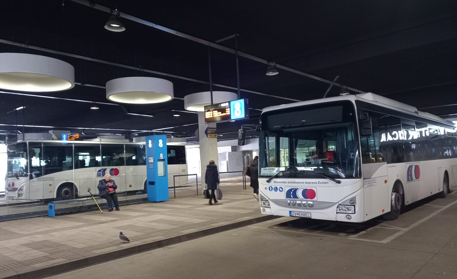 Vodiči autobusov hovoria aj o atakoch zo strany cestujúcich. Ilustračné foto: Mário Kaprálik