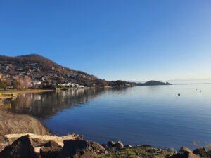 Záhadné výbuchy na Šírave znepokojili ľudí. Polícia pátra, armáda nevie svoj podiel potvrdiť ani vyvrátiť