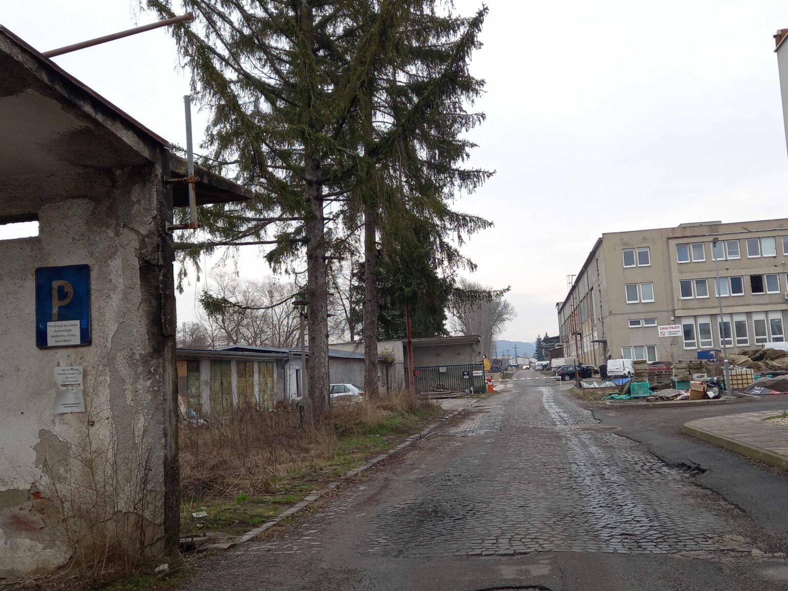 Výroba zápaliek v tejto fabrike sa skončila pred viac ako 20 rokmi. Foto: Mário Kaprálik