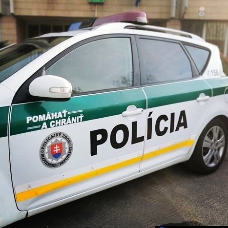 Mladej Sninčanke sa vyhrážali zabitím. Polícia už začala trestné stíhanie