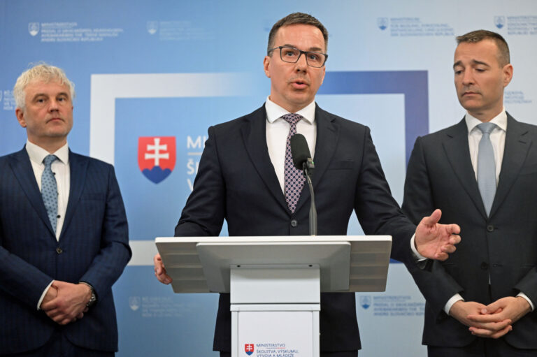 Na deti v reedukačných centrách dohliadne viac kurátorov. Drucker hľadá inšpiráciu v Česku