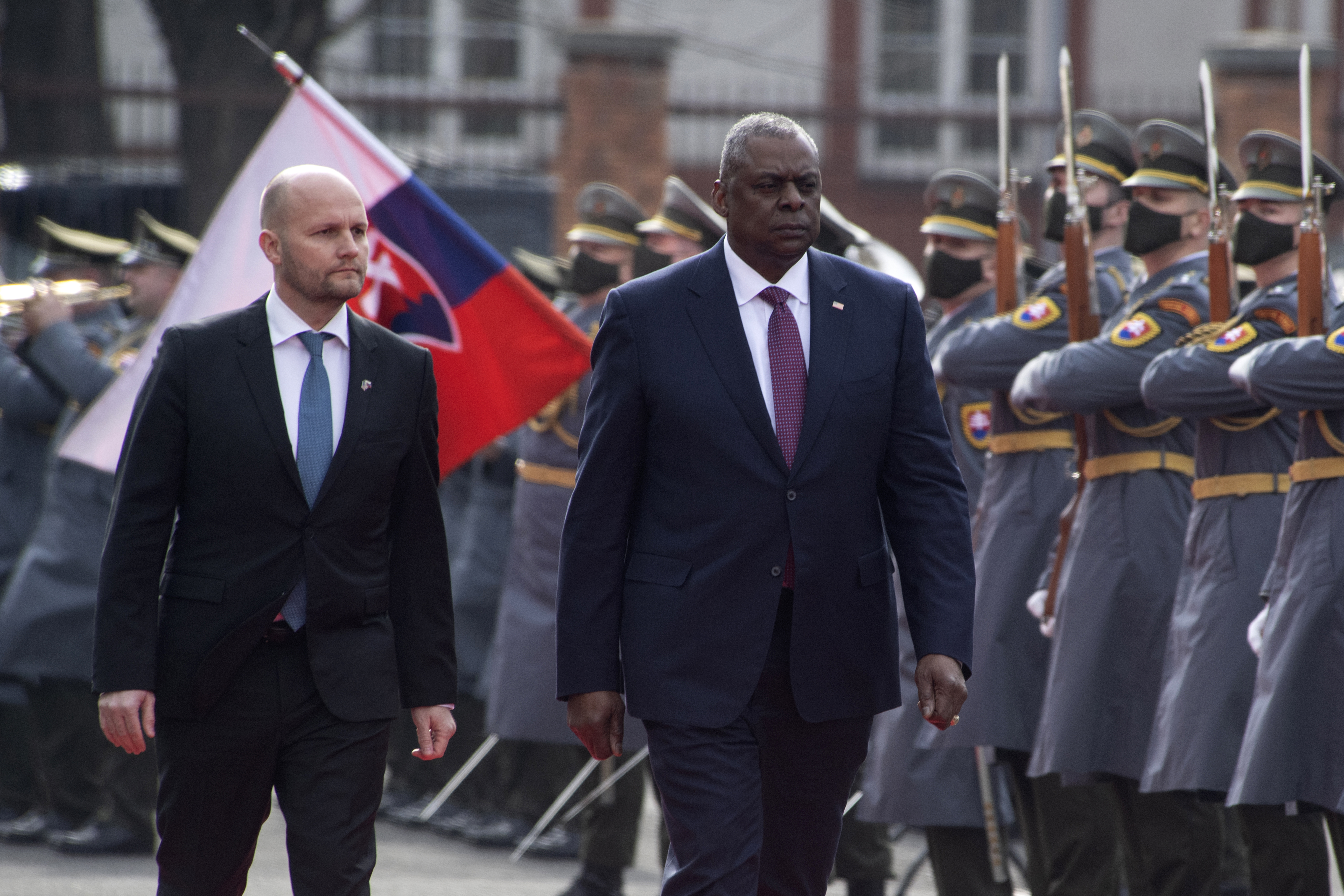 Slovensku opäť hrozí, že ostane bez raketovej obrany. Zodpovednosť nesie Jaroslav Naď