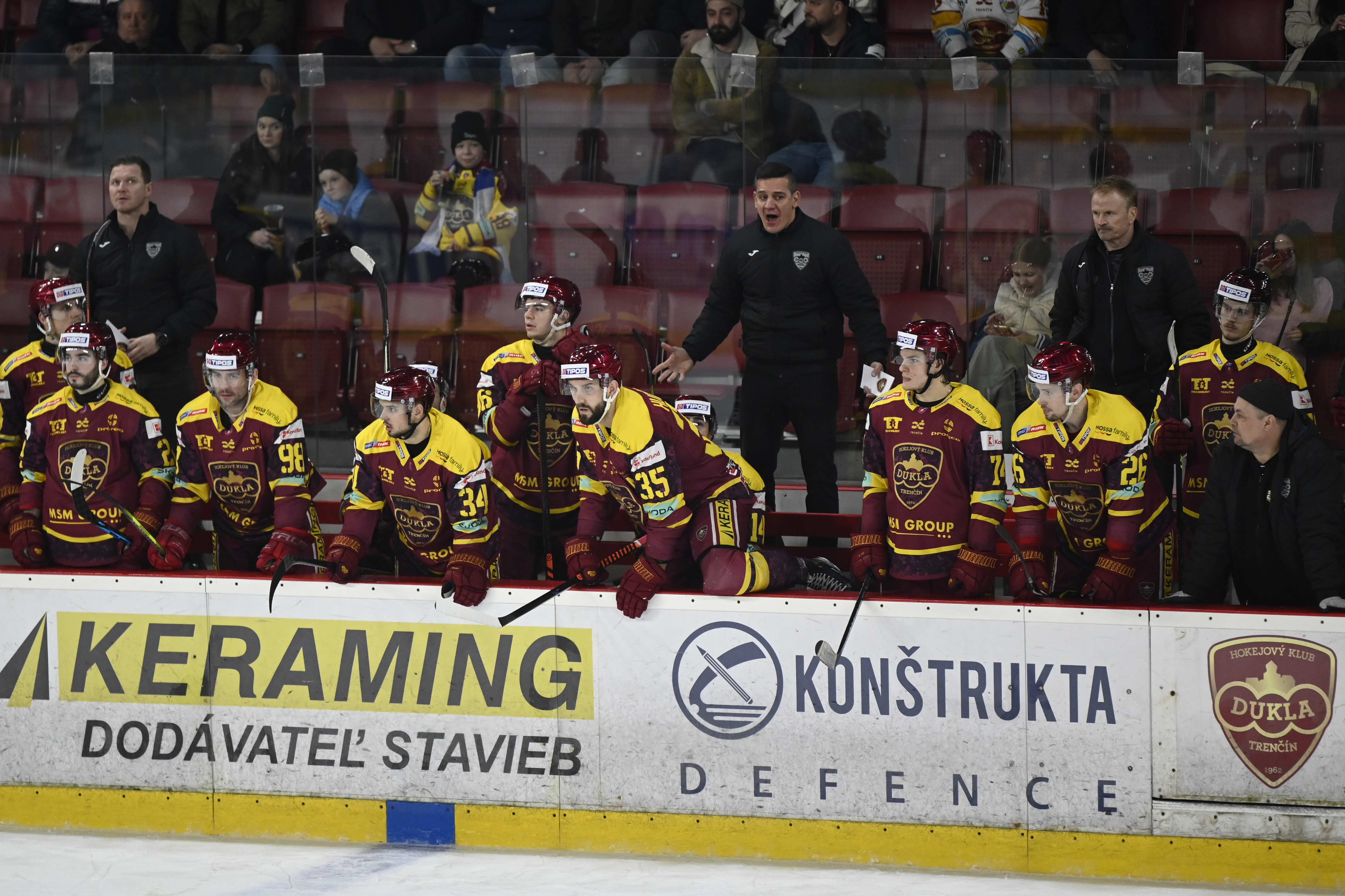 Trenčiansky hokej toho ponúka svojim fanúšikom žalostne málo. Čo bude ďalej?