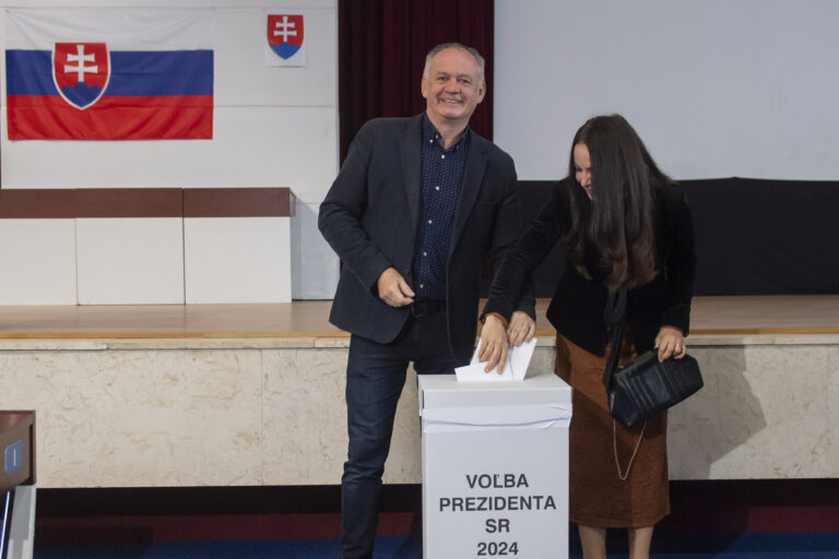 Bývalý slovenský prezident Andrej Kiska vyzval ľudí, aby prišli voliť