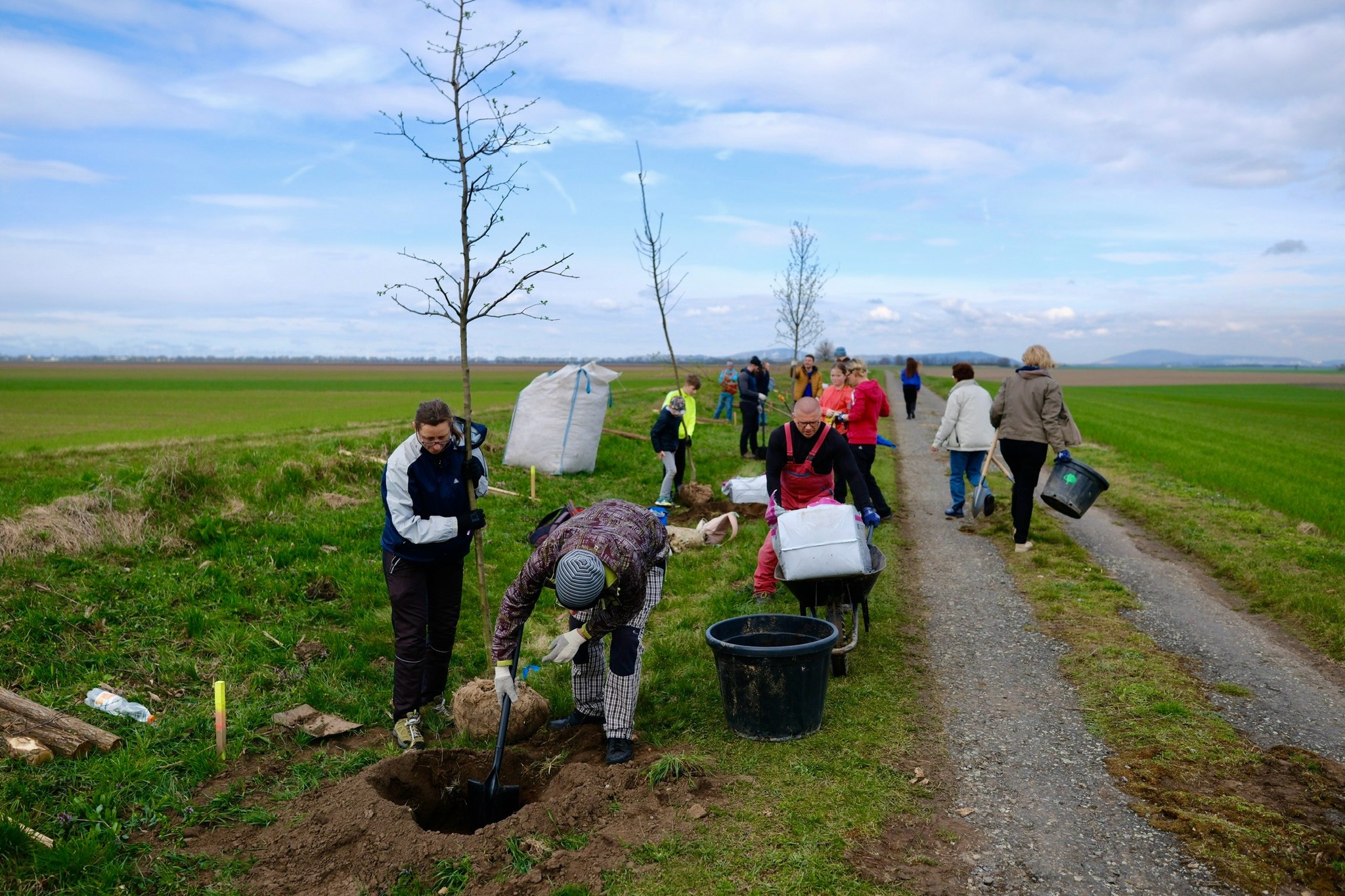 Akcia za záchranu ohrozených druhov vtáctva. Na hranici troch krajín sa zišla stovka dobrovoľníkov