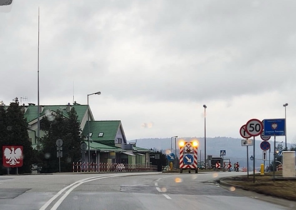Poľskí farmári pritvrdzujú. Do konca marca blokáda hranice pre nákladnú dopravu z Ukrajiny