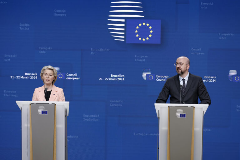 Predseda Európskej rady Charles Michel sa snaží zablokovať účasť šéfky eurokomisie Ursuly von der Leyenovej